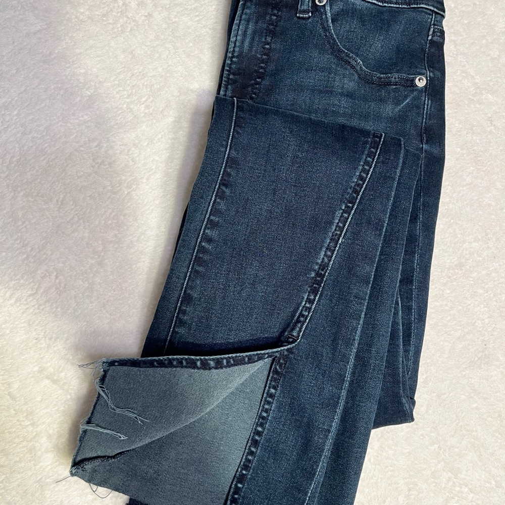 Express Skyscraper Mid Rise Jeans Women’s 4R Dark Wash Raw Hem